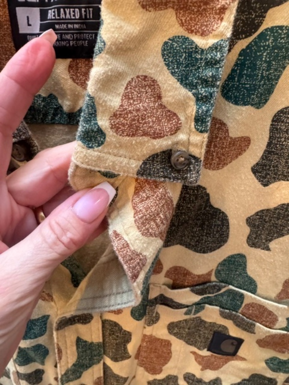 Men's Carhartt Duck Camo, Lightweight Flannel, Large - Picture 6 of 7